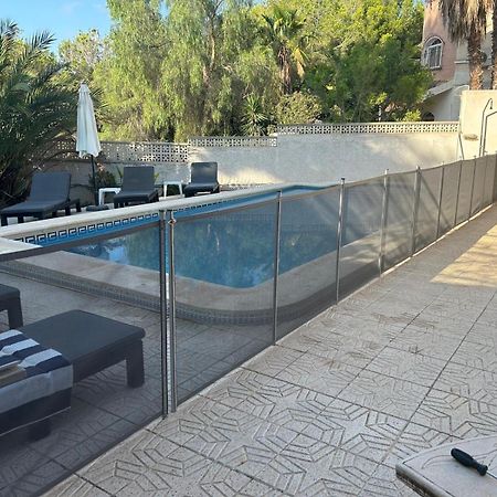 Villa En Pinar De Campoverde Exterior photo